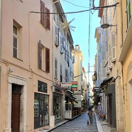 Charming 1 Bedroom In Historical Center Antibes
